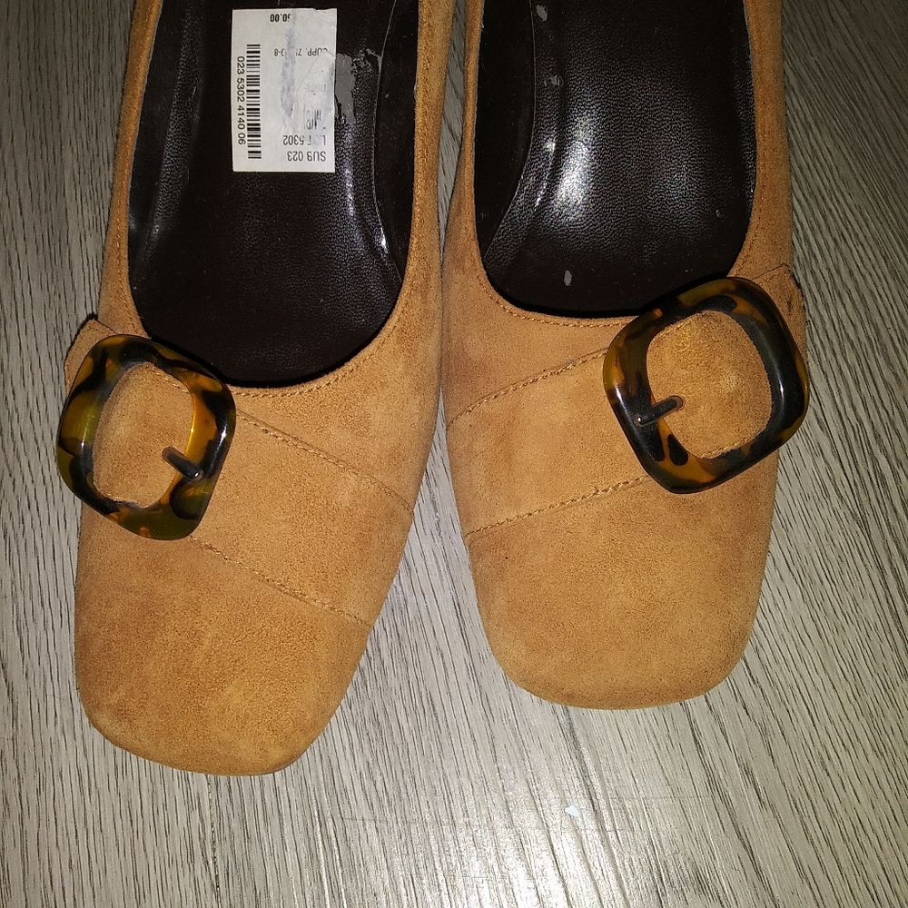 Rust Pump - Picture 4 of 9